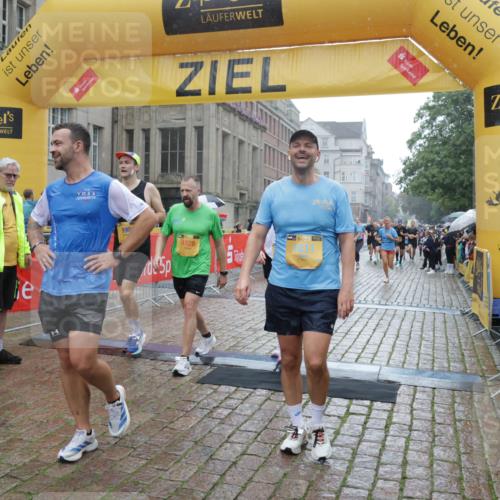 13.09.2026 - Kiel Lauf Yannick Fuchs http://msf.ph/oto/10409397 13.09.2026 10:37:36 Ziel 1707, 3028, 3137, 3981, 4375, 4521, 4877, 5262, 5850, 6133, 6511, 6705, 6796, 7129, 7355, 8146, 8567, 10393, 10952, 11685, 12424, 176, 388, 595, 886, 1142, 1217, 1313, 1479, 2601, 2925, 3137, 5262, 5331, 5471, 6671, 6720, 7640, 7729, 7987, 8026, 8162, 8390, 8391, 8463, 8515, 8628, 8792, 8820, 9208, 9435, 9540, 9901, 9977, 11101, 11748, 11883, 11911, 12311, 12314, 12545, 12742, 228, 453, 1041, 1326, 1481, 1700, 2358, 2361, 3860, 4255, 4540, 5357, 5429, 5831, 6230, 7732 meine-sportfotos.de