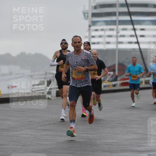 13.09.2026 - Kiel Lauf Andreas Tolksdorf http://msf.ph/oto/10409473 13.09.2026 11:42:28 Kiellinie 7186, 3 meine-sportfotos.de