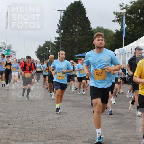 13.09.2026 - Kiel Lauf Andreas Tolksdorf http://msf.ph/oto/10409475 13.09.2026 10:00:57 Kiellinie 11308, 39, 2000, 5, 39, 10459 meine-sportfotos.de