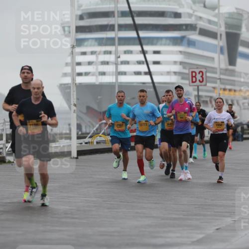 13.09.2026 - Kiel Lauf Andreas Tolksdorf http://msf.ph/oto/10409476 13.09.2026 11:42:29 Kiellinie 7186, 3967, 12772, 3643, 3, 1856, 2 meine-sportfotos.de