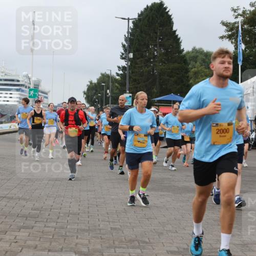 13.09.2026 - Kiel Lauf Andreas Tolksdorf http://msf.ph/oto/10409484 13.09.2026 10:00:57 Kiellinie 12759, 14308, 2000 meine-sportfotos.de