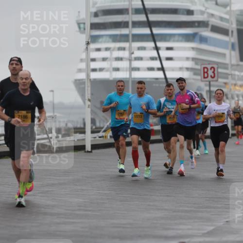 13.09.2026 - Kiel Lauf Andreas Tolksdorf http://msf.ph/oto/10409503 13.09.2026 11:42:30 Kiellinie 3967, 7186, 12772, 3, 36, 3, 1856, 2 meine-sportfotos.de
