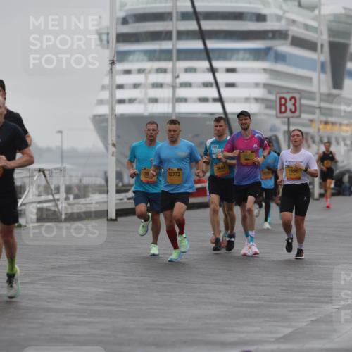 13.09.2026 - Kiel Lauf Andreas Tolksdorf http://msf.ph/oto/10409513 13.09.2026 11:42:30 Kiellinie 7186, 39, 12772, 3643, 3, 1856, 2 meine-sportfotos.de