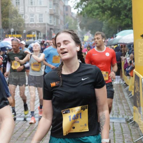 13.09.2026 - Kiel Lauf Yannick Fuchs http://msf.ph/oto/10409546 13.09.2026 10:38:26 Ziel 1192, 1974, 2505, 3307, 4241, 4411, 4514, 4659, 5136, 5425, 5440, 5706, 5780, 5982, 6774, 7130, 7235, 7463, 8573, 9049, 9246, 9459, 9470, 9993, 10044, 10343, 10652, 10807, 10959, 11108, 11303, 11590, 12276, 12366, 12776, 228, 265, 701, 861, 1193, 1326, 2275, 2358, 2361, 2538, 2792, 2897, 3566, 4009, 4226, 4255, 4465, 4832, 5048, 5122, 5831, 5972, 6463, 6675, 6769, 6964, 7130, 7682, 7775, 7830, 8560, 9230, 9250, 10439, 10849, 11168, 12015, 12313, 12674, 69, 197, 843, 4052 meine-sportfotos.de