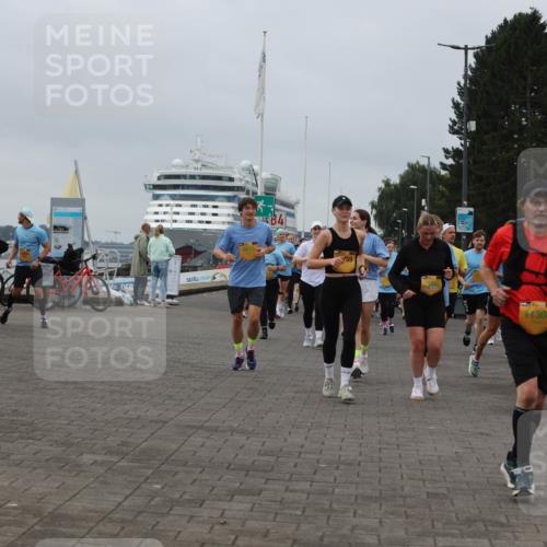 13.09.2026 - Kiel Lauf Andreas Tolksdorf http://msf.ph/oto/10409566 13.09.2026 10:01:00 Kiellinie 59, 39, 11308, 1940, 882 meine-sportfotos.de