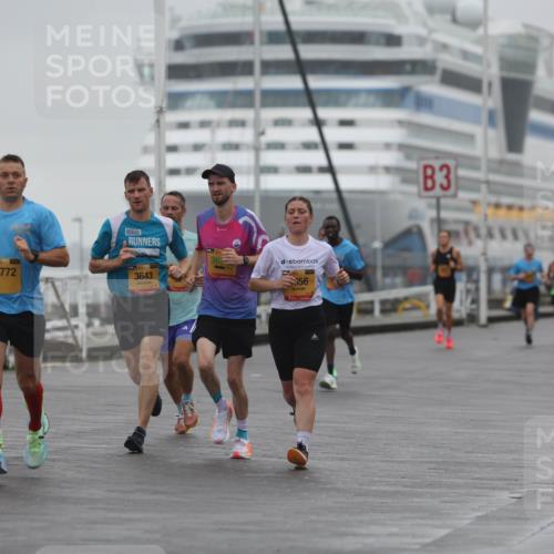13.09.2026 - Kiel Lauf Andreas Tolksdorf http://msf.ph/oto/10409591 13.09.2026 11:42:32 Kiellinie 12772, 3643, 56, 3 meine-sportfotos.de
