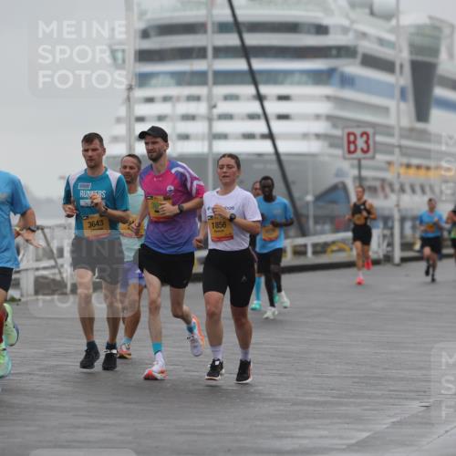 13.09.2026 - Kiel Lauf Andreas Tolksdorf http://msf.ph/oto/10409603 13.09.2026 11:42:32 Kiellinie 3643, 1856, 12772, 3 meine-sportfotos.de