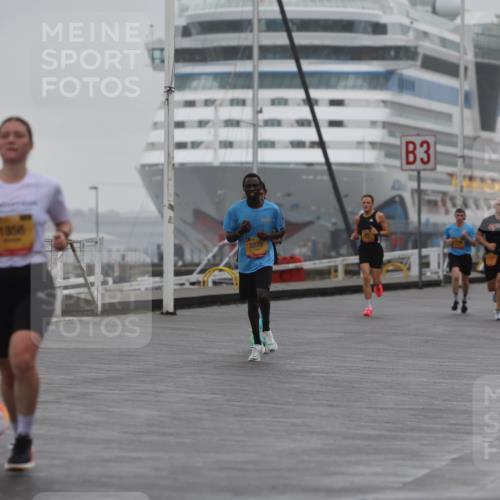 13.09.2026 - Kiel Lauf Andreas Tolksdorf http://msf.ph/oto/10409642 13.09.2026 11:42:35 Kiellinie 1856, 5270, 3, 2 meine-sportfotos.de
