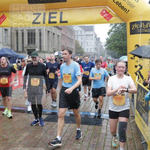 13.09.2026 - Kiel Lauf Yannick Fuchs http://msf.ph/oto/10409645 13.09.2026 10:39:43 Ziel 437, 1147, 1496, 1631, 1733, 2159, 2170, 2514, 2863, 3110, 3949, 4248, 4301, 5202, 5677, 6033, 6744, 7180, 7259, 7379, 7466, 7616, 7807, 7904, 8207, 9169, 9170, 9294, 9992, 10734, 11186, 11258, 11279, 11509, 11740, 11802, 289, 860, 984, 1066, 1237, 1639, 1945, 2349, 3185, 3243, 4006, 4296, 4368, 4663, 4812, 5295, 5628, 5677, 6044, 6486, 6602, 6650, 6924, 7304, 7381, 7444, 7871, 7936, 8892, 9098, 9493, 9976, 10010, 10527, 10580, 10782, 10869, 10872, 29 meine-sportfotos.de
