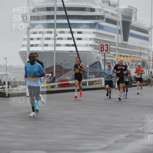 13.09.2026 - Kiel Lauf Andreas Tolksdorf http://msf.ph/oto/10409685 13.09.2026 11:42:36 Kiellinie 3, 2, 11240 meine-sportfotos.de