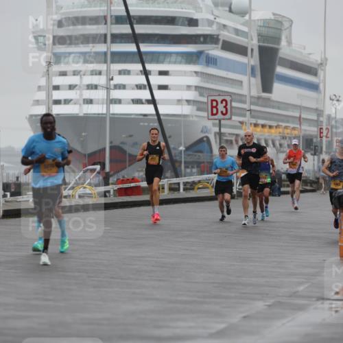 13.09.2026 - Kiel Lauf Andreas Tolksdorf http://msf.ph/oto/10409700 13.09.2026 11:42:36 Kiellinie 3, 2, 1043 meine-sportfotos.de