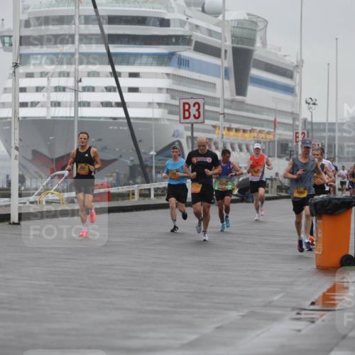 13.09.2026 - Kiel Lauf Andreas Tolksdorf http://msf.ph/oto/10409740 13.09.2026 11:42:37 Kiellinie 3, 2, 1043 meine-sportfotos.de
