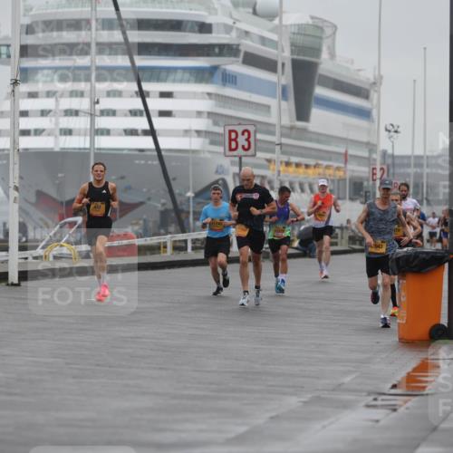 13.09.2026 - Kiel Lauf Andreas Tolksdorf http://msf.ph/oto/10409747 13.09.2026 11:42:38 Kiellinie 447, 3, 2, 11272, 043, 370 meine-sportfotos.de