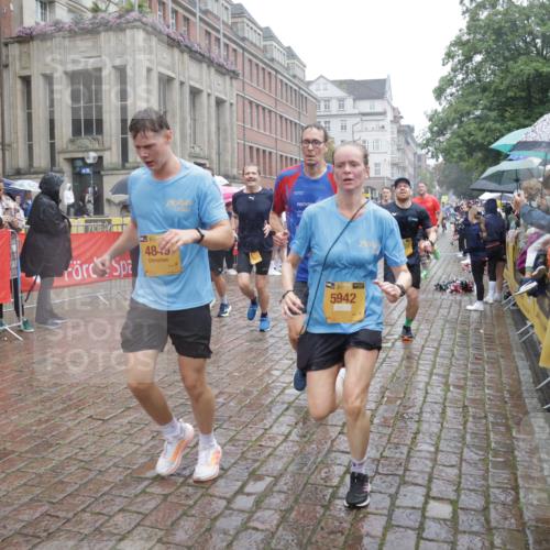 13.09.2026 - Kiel Lauf Yannick Fuchs http://msf.ph/oto/10409754 13.09.2026 10:40:26 Ziel 529, 1096, 1123, 1125, 1408, 1422, 1434, 1475, 1793, 1874, 2145, 2844, 2942, 4374, 4457, 5473, 5568, 6100, 7081, 7156, 7522, 8168, 8680, 9054, 9535, 9983, 10022, 10185, 10587, 10771, 10833, 10870, 11268, 11711, 12023, 12445, 246, 338, 523, 1371, 1786, 1810, 2313, 3322, 3770, 4442, 4443, 4688, 4824, 4845, 4932, 5029, 5816, 5942, 5985, 7165, 7200, 7472, 7587, 7837, 7984, 8139, 8187, 9080, 9086, 9534, 10025, 10156, 10337, 10596, 10995, 11003, 11250 meine-sportfotos.de