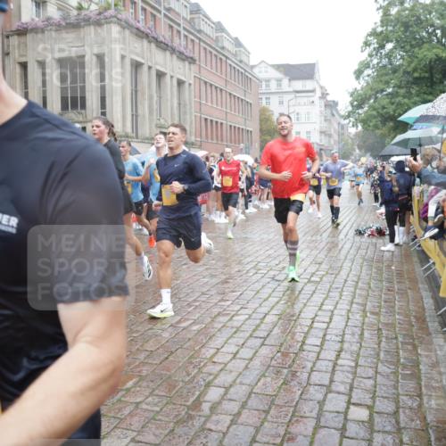 13.09.2026 - Kiel Lauf Yannick Fuchs http://msf.ph/oto/10409771 13.09.2026 10:40:28 Ziel 529, 1096, 1123, 1125, 1408, 1422, 1434, 1475, 1793, 1874, 2145, 2844, 2942, 5018, 5473, 5568, 5846, 6100, 6635, 7081, 7156, 7522, 8680, 8773, 9054, 9535, 9983, 10022, 10185, 10587, 10771, 10833, 10870, 11268, 11697, 11711, 12023, 12445, 246, 338, 523, 529, 1371, 1786, 1810, 2313, 3322, 3770, 4374, 4442, 4443, 4457, 4688, 4824, 4932, 5029, 5816, 5985, 7156, 7165, 7200, 7587, 7837, 7984, 8139, 8168, 8187, 9086, 9534, 10025, 10156, 10337, 10995, 11003, 11250, 3415, 3841 meine-sportfotos.de