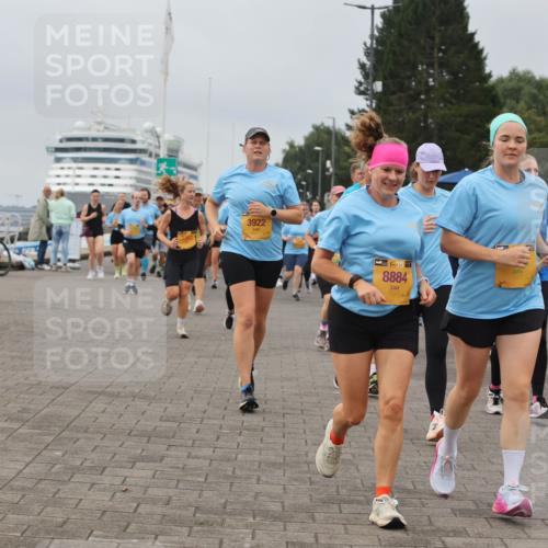 13.09.2026 - Kiel Lauf Andreas Tolksdorf http://msf.ph/oto/10409817 13.09.2026 10:01:10 Kiellinie 3922, 38, 8884, 12644 meine-sportfotos.de