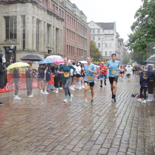 13.09.2026 - Kiel Lauf Yannick Fuchs http://msf.ph/oto/10409850 13.09.2026 10:40:35 Ziel 837, 1037, 1123, 1125, 1408, 1434, 1793, 1874, 1985, 2844, 2942, 3339, 3524, 5018, 5086, 5473, 5568, 5846, 6100, 6397, 6632, 6635, 6709, 7081, 7537, 7636, 8338, 8773, 10022, 10587, 10833, 11266, 11268, 11598, 11668, 11697, 11711, 11715, 11839, 12023, 12122, 12194, 12568, 338, 529, 1096, 1422, 1434, 1475, 1786, 1810, 2145, 2313, 4374, 4442, 4443, 4457, 4688, 4932, 5029, 6100, 7156, 7165, 7522, 7587, 7984, 8168, 8187, 9086, 10025, 10995, 11003, 3415, 3841, 246, 3322 meine-sportfotos.de