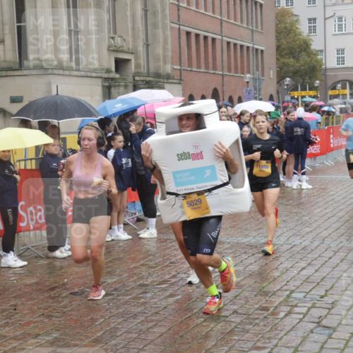 13.09.2026 - Kiel Lauf Yannick Fuchs http://msf.ph/oto/10409897 13.09.2026 10:40:41 Ziel 337, 393, 837, 1037, 1603, 1985, 2052, 2096, 3339, 3524, 5018, 5086, 5473, 5846, 6397, 6632, 6635, 6709, 7499, 7537, 7636, 7931, 8200, 8338, 8414, 8773, 8868, 10919, 11229, 11266, 11598, 11668, 11697, 11715, 11839, 12017, 12026, 12122, 12194, 12568, 338, 529, 1096, 1123, 1125, 1408, 1422, 1434, 1475, 1793, 1810, 1874, 2145, 2313, 2844, 2942, 4374, 4442, 4457, 4688, 5029, 5473, 5568, 6100, 7081, 7156, 7165, 7522, 7587, 7984, 8168, 8187, 9086, 3415, 3841 meine-sportfotos.de
