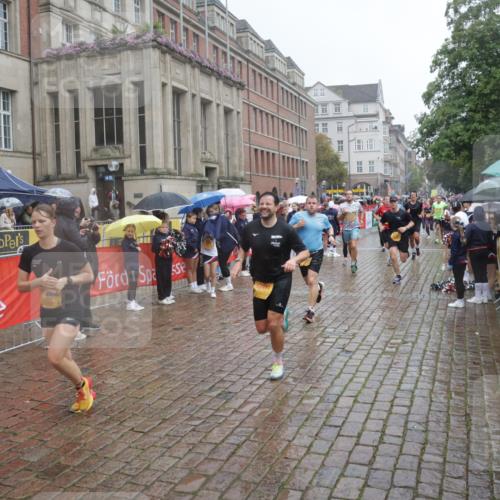 13.09.2026 - Kiel Lauf Yannick Fuchs http://msf.ph/oto/10409921 13.09.2026 10:40:43 Ziel 337, 393, 837, 1037, 1603, 1985, 2052, 2096, 3339, 3415, 3524, 3841, 5086, 6301, 6397, 6632, 6635, 6709, 6793, 7499, 7537, 7636, 7931, 8200, 8338, 8414, 8868, 9268, 10919, 11229, 11266, 11275, 11598, 11668, 11697, 11715, 11839, 12017, 12026, 12122, 12194, 12568, 338, 529, 1096, 1123, 1125, 1408, 1422, 1434, 1475, 1793, 1810, 1874, 2145, 2313, 2844, 2942, 4374, 4442, 4457, 4688, 5018, 5029, 5473, 5568, 5846, 6100, 6635, 7081, 7156, 7165, 7522, 7587, 7984, 8168, 8187, 9086 meine-sportfotos.de