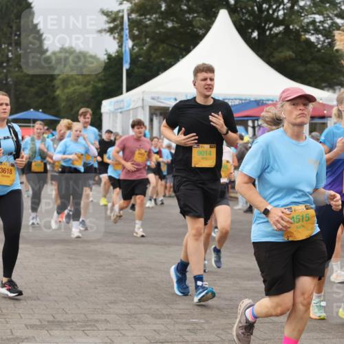 13.09.2026 - Kiel Lauf Andreas Tolksdorf http://msf.ph/oto/10409924 13.09.2026 10:01:14 Kiellinie 12482, 3618, 9014, 48, 4515 meine-sportfotos.de