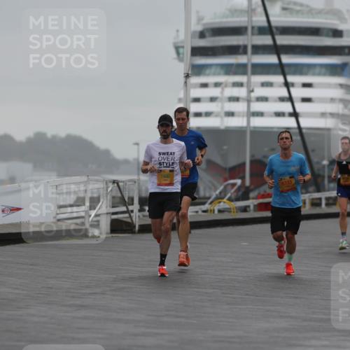 13.09.2026 - Kiel Lauf Andreas Tolksdorf http://msf.ph/oto/10409993 13.09.2026 11:42:59 Kiellinie 1492, 6333, 3 meine-sportfotos.de