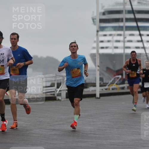 13.09.2026 - Kiel Lauf Andreas Tolksdorf http://msf.ph/oto/10410070 13.09.2026 11:43:02 Kiellinie 1492, 1661, 39, 6333, 8371, 3 meine-sportfotos.de