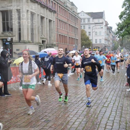13.09.2026 - Kiel Lauf Yannick Fuchs http://msf.ph/oto/10410074 13.09.2026 10:40:53 Ziel 35, 337, 393, 1342, 1427, 1971, 2052, 2096, 2499, 2561, 2818, 3257, 3415, 3535, 3841, 4131, 4431, 4712, 5043, 5319, 5388, 5509, 6301, 6504, 6793, 7499, 7655, 7931, 8414, 8435, 8868, 8955, 9268, 10919, 11069, 11229, 11275, 11885, 12017, 12026, 12131, 12474, 12625, 529, 837, 1037, 1096, 1123, 1125, 1408, 1422, 1434, 1475, 1603, 1793, 1874, 1985, 2096, 2145, 2844, 2942, 3339, 3524, 5018, 5086, 5473, 5568, 5846, 6100, 6397, 6632, 6635, 6709, 7081, 7156, 7522, 7537 meine-sportfotos.de