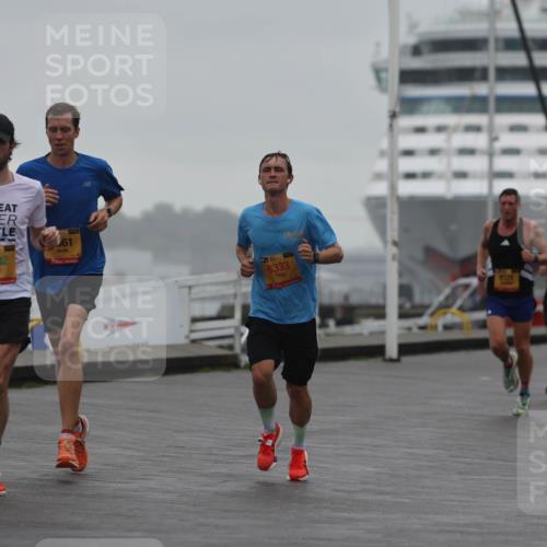 13.09.2026 - Kiel Lauf Andreas Tolksdorf http://msf.ph/oto/10410088 13.09.2026 11:43:02 Kiellinie 1492, 61, 39, 6333, 8371, 850, 3 meine-sportfotos.de