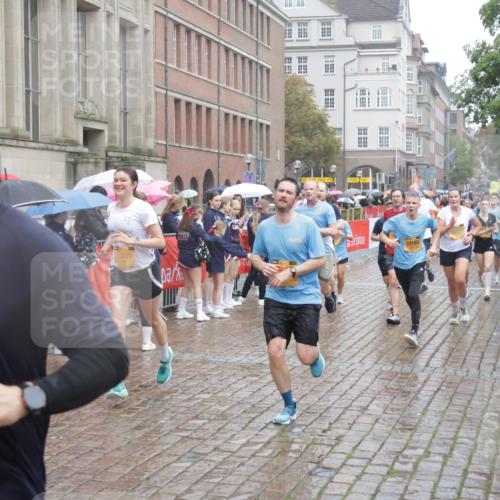 13.09.2026 - Kiel Lauf Yannick Fuchs http://msf.ph/oto/10410093 13.09.2026 10:40:55 Ziel 35, 393, 1342, 1427, 1971, 2052, 2499, 2561, 2818, 2898, 3257, 3415, 3464, 3535, 3841, 4131, 4431, 4712, 5043, 5319, 5388, 5509, 6301, 6504, 6793, 7499, 7655, 7931, 8246, 8414, 8435, 8955, 9268, 10919, 11069, 11275, 11885, 12131, 12474, 12625, 337, 837, 1037, 1096, 1123, 1125, 1408, 1422, 1434, 1475, 1603, 1793, 1874, 1985, 2052, 2096, 2145, 2844, 2942, 3339, 3524, 5018, 5086, 5473, 5568, 5846, 6100, 6397, 6632, 6635, 6709, 7081, 7522, 7537 meine-sportfotos.de
