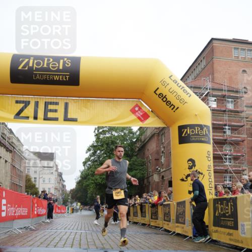 13.09.2026 - Kiel Lauf Yannick Fuchs http://msf.ph/oto/10410129 13.09.2026 09:32:37 Ziel 41, 44, 7958, 11683, 3728, 11516 meine-sportfotos.de