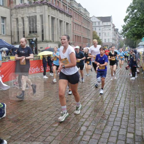 13.09.2026 - Kiel Lauf Yannick Fuchs http://msf.ph/oto/10410141 13.09.2026 10:40:58 Ziel 35, 1342, 1427, 1971, 2499, 2561, 2818, 2892, 2898, 3257, 3415, 3464, 3535, 3841, 4131, 4431, 4624, 4712, 5043, 5319, 5388, 5509, 6340, 6504, 6793, 7405, 7615, 7655, 8246, 8435, 8955, 9527, 10794, 11069, 11275, 11632, 11833, 11885, 12131, 12474, 12625, 337, 393, 837, 1037, 1123, 1125, 1408, 1422, 1434, 1475, 1603, 1793, 1874, 1985, 2052, 2096, 2844, 2942, 3339, 3415, 3524, 3841, 5018, 5086, 5473, 5568, 5846, 6100, 6301, 6397, 6632, 6635, 6709, 6793, 7081, 7499, 7522, 7537 meine-sportfotos.de