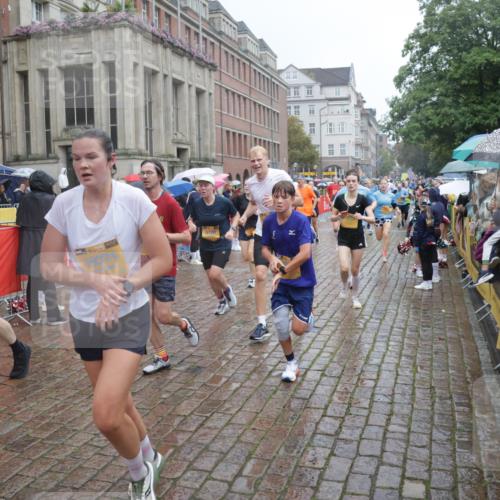 13.09.2026 - Kiel Lauf Yannick Fuchs http://msf.ph/oto/10410149 13.09.2026 10:40:58 Ziel 35, 1342, 1427, 1971, 2499, 2561, 2818, 2892, 2898, 3257, 3415, 3464, 3535, 3841, 4131, 4431, 4624, 4712, 5043, 5319, 5388, 5509, 6340, 6504, 6793, 7405, 7615, 7655, 8246, 8435, 8955, 9527, 10794, 11069, 11275, 11632, 11833, 11885, 12131, 12474, 12625, 337, 393, 837, 1037, 1123, 1125, 1408, 1422, 1434, 1475, 1603, 1793, 1874, 1985, 2052, 2096, 2844, 2942, 3339, 3415, 3524, 3841, 5018, 5086, 5473, 5568, 5846, 6100, 6301, 6397, 6632, 6635, 6709, 6793, 7081, 7499, 7522, 7537 meine-sportfotos.de