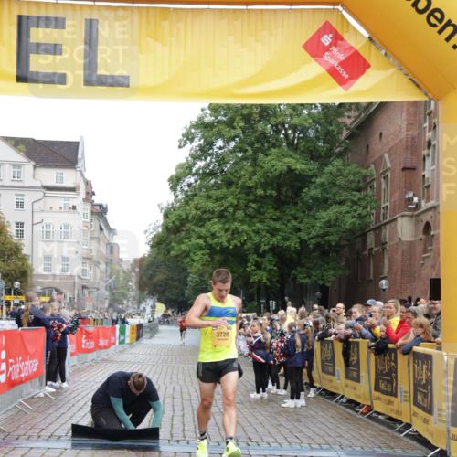 13.09.2026 - Kiel Lauf Yannick Fuchs http://msf.ph/oto/10410151 13.09.2026 09:32:50 Ziel 3728, 41, 44, 7958, 11683, 2162, 11516, 11683 meine-sportfotos.de