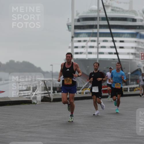13.09.2026 - Kiel Lauf Andreas Tolksdorf http://msf.ph/oto/10410153 13.09.2026 11:43:03 Kiellinie 8371, 3884, 3 meine-sportfotos.de