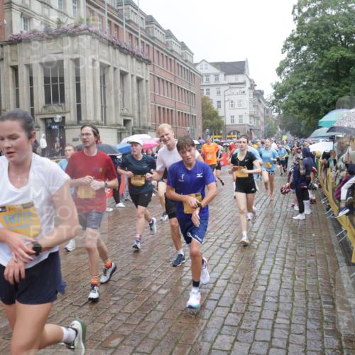 13.09.2026 - Kiel Lauf Yannick Fuchs http://msf.ph/oto/10410154 13.09.2026 10:40:58 Ziel 35, 1342, 1427, 1971, 2499, 2561, 2818, 2892, 2898, 3257, 3415, 3464, 3535, 3841, 4131, 4431, 4624, 4712, 5043, 5319, 5388, 5509, 6340, 6504, 6793, 7405, 7615, 7655, 8246, 8435, 8955, 9527, 10794, 11069, 11275, 11632, 11833, 11885, 12131, 12474, 12625, 337, 393, 837, 1037, 1123, 1125, 1408, 1422, 1434, 1475, 1603, 1793, 1874, 1985, 2052, 2096, 2844, 2942, 3339, 3415, 3524, 3841, 5018, 5086, 5473, 5568, 5846, 6100, 6301, 6397, 6632, 6635, 6709, 6793, 7081, 7499, 7522, 7537 meine-sportfotos.de