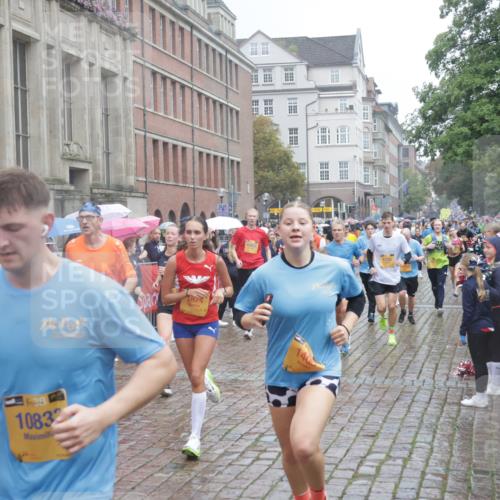 13.09.2026 - Kiel Lauf Yannick Fuchs http://msf.ph/oto/10410192 13.09.2026 10:41:00 Ziel 35, 1342, 1427, 1971, 2499, 2561, 2818, 2892, 2898, 3257, 3464, 3535, 4131, 4431, 4624, 4662, 4712, 4797, 5043, 5319, 5388, 5509, 6340, 6565, 7405, 7615, 7655, 8246, 8435, 8955, 9527, 9539, 10680, 10794, 11069, 11526, 11632, 11833, 11885, 12131, 12474, 12625, 337, 393, 837, 1037, 1123, 1125, 1408, 1434, 1603, 1793, 1874, 1985, 2052, 2096, 2844, 2942, 3339, 3415, 3524, 3841, 4431, 5018, 5086, 5473, 5568, 5846, 6100, 6301, 6397, 6504, 6632, 6635, 6709, 6793, 7081, 7499, 7537 meine-sportfotos.de