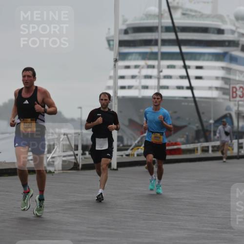 13.09.2026 - Kiel Lauf Andreas Tolksdorf http://msf.ph/oto/10410215 13.09.2026 11:43:05 Kiellinie 8371, 3, 3884, 114 meine-sportfotos.de