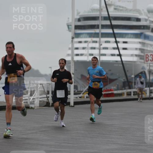 13.09.2026 - Kiel Lauf Andreas Tolksdorf http://msf.ph/oto/10410227 13.09.2026 11:43:05 Kiellinie 8371, 3, 3884, 11 meine-sportfotos.de