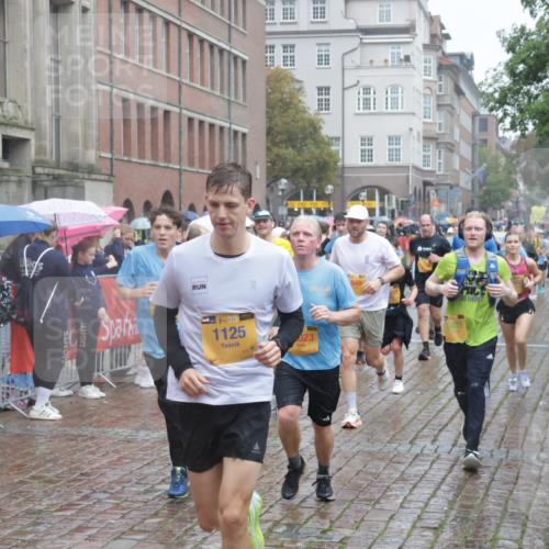 13.09.2026 - Kiel Lauf Yannick Fuchs http://msf.ph/oto/10410243 13.09.2026 10:41:03 Ziel 35, 1342, 1427, 1781, 1971, 2561, 2818, 2825, 2892, 2898, 3464, 3535, 3952, 4624, 4662, 4712, 4797, 5043, 5319, 5388, 5509, 6340, 6565, 7405, 7615, 8246, 8955, 9349, 9527, 9539, 10680, 10794, 11526, 11632, 11833, 11885, 12131, 12474, 12625, 337, 393, 837, 1037, 1123, 1125, 1427, 1603, 1793, 1971, 1985, 2052, 2096, 2499, 2942, 3257, 3339, 3415, 3524, 3841, 4131, 4431, 4712, 5018, 5086, 5473, 5568, 5846, 6301, 6397, 6504, 6632, 6635, 6709, 6793, 7499, 7537, 7655 meine-sportfotos.de