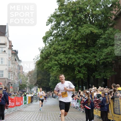13.09.2026 - Kiel Lauf Yannick Fuchs http://msf.ph/oto/10410353 13.09.2026 09:33:46 Ziel 1246, 6681, 10069, 12831, 60, 6682, 7305, 8092, 10404, 12831, 5040, 7588, 10864, 11791, 60 meine-sportfotos.de
