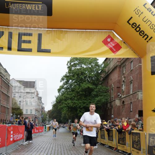 13.09.2026 - Kiel Lauf Yannick Fuchs http://msf.ph/oto/10410365 13.09.2026 09:33:47 Ziel 1246, 6681, 10069, 6682, 7305, 8092, 10404, 12831, 5040, 7588, 10864, 11791, 60 meine-sportfotos.de