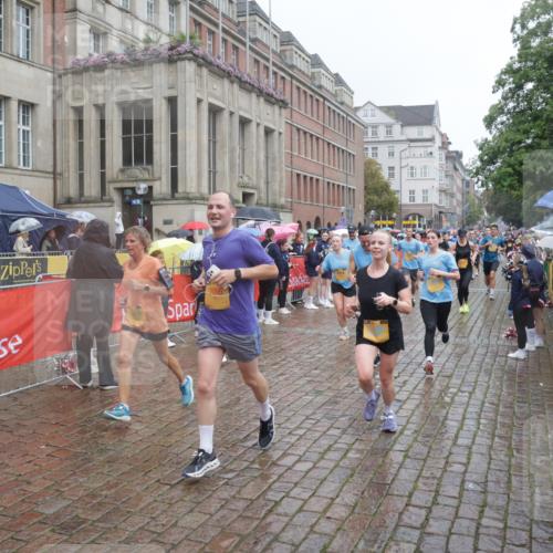 13.09.2026 - Kiel Lauf Yannick Fuchs http://msf.ph/oto/10410501 13.09.2026 10:41:17 Ziel 973, 1704, 1781, 1785, 2388, 2825, 3363, 3952, 4286, 4436, 4527, 4691, 4732, 5753, 5839, 5916, 6461, 6654, 8155, 9349, 9398, 9947, 10066, 10307, 10739, 10883, 11228, 11333, 12035, 12494, 35, 337, 393, 1342, 1427, 1603, 1971, 2052, 2096, 2499, 2561, 2818, 2825, 2892, 2898, 3257, 3415, 3464, 3535, 3841, 4131, 4431, 4624, 4662, 4712, 4797, 5043, 5319, 5388, 5509, 6301, 6340, 6504, 6565, 6793, 7405, 7499, 7615, 7655, 8246, 8955, 9349, 827, 849, 3339, 5086 meine-sportfotos.de