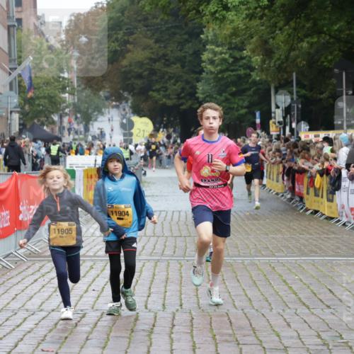 13.09.2026 - Kiel Lauf Yannick Fuchs http://msf.ph/oto/10410620 13.09.2026 09:34:51 Ziel 3168, 10461, 3679, 5332, 5815, 7743, 12278, 3766, 4361, 7414, 9380, 11719, 11904, 12484 meine-sportfotos.de