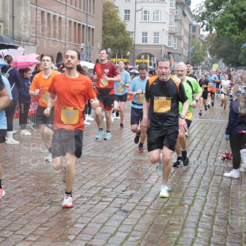 13.09.2026 - Kiel Lauf Yannick Fuchs http://msf.ph/oto/10410652 13.09.2026 10:41:26 Ziel 67, 827, 849, 1183, 1241, 1494, 1704, 1933, 2388, 2531, 2647, 3960, 4062, 4436, 4732, 4976, 5058, 5335, 5726, 5753, 5839, 6993, 8155, 9398, 9455, 9947, 10066, 10307, 10739, 10867, 10883, 11333, 11586, 11813, 12034, 12039, 35, 973, 1342, 1427, 1781, 1785, 1971, 2499, 2561, 2818, 2825, 2892, 2898, 3257, 3363, 3464, 3535, 3952, 4131, 4286, 4527, 4624, 4662, 4691, 4712, 4797, 5043, 5319, 5388, 5509, 5916, 6340, 6461, 6565, 6654, 7405, 7615, 7655, 8155, 8246, 8955, 9349, 9398 meine-sportfotos.de
