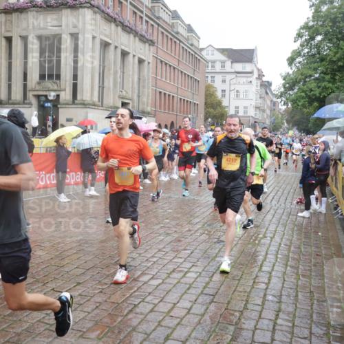 13.09.2026 - Kiel Lauf Yannick Fuchs http://msf.ph/oto/10410670 13.09.2026 10:41:26 Ziel 67, 827, 849, 1183, 1241, 1494, 1704, 1933, 2388, 2531, 2647, 3960, 4062, 4436, 4732, 4976, 5058, 5335, 5726, 5753, 5839, 6993, 8155, 9398, 9455, 9947, 10066, 10307, 10739, 10867, 10883, 11333, 11586, 11813, 12034, 12039, 35, 973, 1342, 1427, 1781, 1785, 1971, 2499, 2561, 2818, 2825, 2892, 2898, 3257, 3363, 3464, 3535, 3952, 4131, 4286, 4527, 4624, 4662, 4691, 4712, 4797, 5043, 5319, 5388, 5509, 5916, 6340, 6461, 6565, 6654, 7405, 7615, 7655, 8155, 8246, 8955, 9349, 9398 meine-sportfotos.de