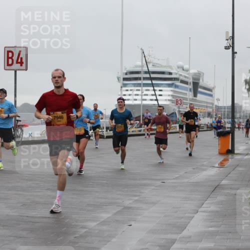 13.09.2026 - Kiel Lauf Andreas Tolksdorf http://msf.ph/oto/10410732 13.09.2026 11:43:40 Kiellinie 3774, 4, 7946, 731, 2572, 3 meine-sportfotos.de