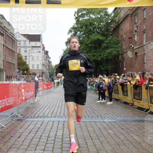 13.09.2026 - Kiel Lauf Yannick Fuchs http://msf.ph/oto/10410756 13.09.2026 09:35:13 Ziel 2761, 3766, 7414, 9380, 11904, 12484, 12832, 3168, 4361, 10461, 11719, 12278, 4589, 4638, 12278 meine-sportfotos.de