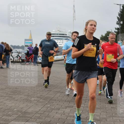 13.09.2026 - Kiel Lauf Andreas Tolksdorf http://msf.ph/oto/10410785 13.09.2026 10:01:39 Kiellinie 9433, 035, 495, 39, 1973, 108 meine-sportfotos.de
