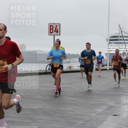 13.09.2026 - Kiel Lauf Andreas Tolksdorf http://msf.ph/oto/10410788 13.09.2026 11:43:41 Kiellinie 7946, 4, 731, 2572 meine-sportfotos.de