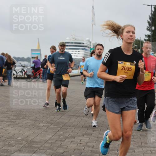 13.09.2026 - Kiel Lauf Andreas Tolksdorf http://msf.ph/oto/10410796 13.09.2026 10:01:40 Kiellinie 9433, 38, 2035, 973, 3086 meine-sportfotos.de